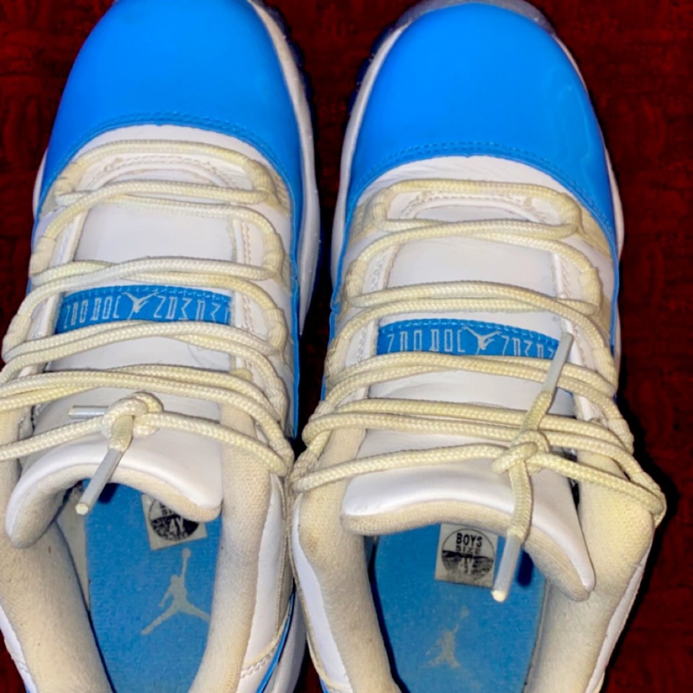 Air jordan 11 retro low UNC